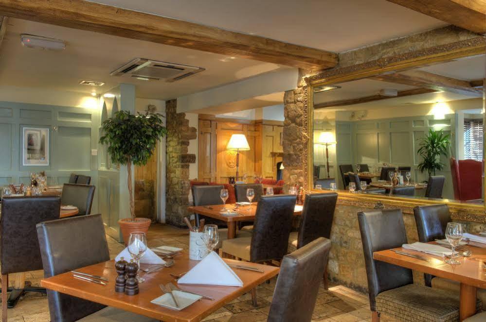 The Deddington Arms Hotel Exterior photo